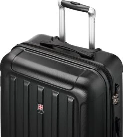 Swiss Alps - Reiskoffer - 68 Cm - 4 Wielen - Zwart -Bagageopslag 1074x1200