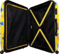 BHPPY Reiskoffer - 65 Cm - Home Sweet Pineapple -Bagageopslag 1200x1099 2