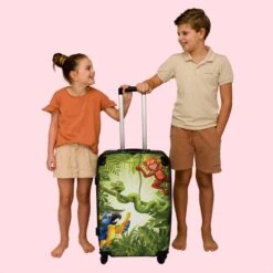 NoBoringSuitcases.com® Koffer Groot - Jungle - Dieren - Groen - Kinderen - Trolley Koffer Met TSA-slot - Met Wielen - 90 Liter - Reiskoffer - 66 Cm -Bagageopslag 1200x1200 1117