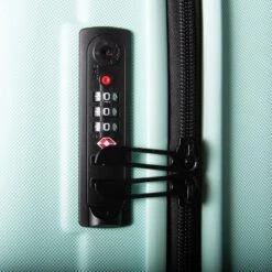 Oistr Noorvik 4 Wheel Spinner 69 Mint Green -Bagageopslag 1200x1200 1131