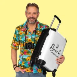 NoBoringSuitcases.com® Koffer Groot - Tekst - Strand - The Beach Is Calling - Zwart Wit - Vakantie - Trolley Koffer Met TSA-slot - Met Wielen - 90 Liter - Reiskoffer - 66 Cm 15 NoBoringSuitcases.com® Koffer Groot - Tekst - Strand - The Beach Is Calling - Zwart Wit - Vakantie - Trolley Koffer Met TSA-slot - Met Wielen - 90 Liter - Reiskoffer - 66 Cm -Bagageopslag 1200x1200 1237