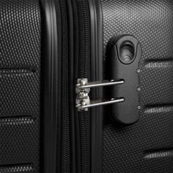 Swiss Alpine 2.0 - Reiskoffer - 67 Cm - 4 Wielen - Zwart 15 Swiss Alpine 2.0 - Reiskoffer - 67 Cm - 4 Wielen - Zwart -Bagageopslag 1200x1200 1358