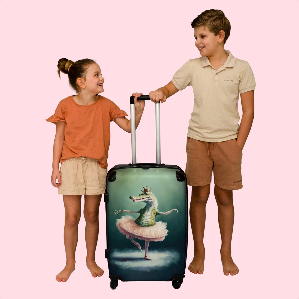 NoBoringSuitcases.com® Koffer Groot - Krokodil - Kroon - Goud - Ballet - Portret - Trolley Koffer Met TSA-slot - Met Wielen - 90 Liter - Reiskoffer - 66 Cm 9 NoBoringSuitcases.com® Koffer Groot - Krokodil - Kroon - Goud - Ballet - Portret - Trolley Koffer Met TSA-slot - Met Wielen - 90 Liter - Reiskoffer - 66 Cm - Afbeelding 7
