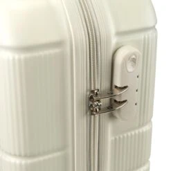 Princess Traveller Florence - Handbagagekoffer Met Strap - Crème - S - 55cm -Bagageopslag 1200x1200 543