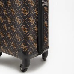 Guess Handbagage Koffer / Trolley / Reiskoffer - 50 Cm - 25 Liter - Wilder - Bruin 29 Guess Handbagage Koffer / Trolley / Reiskoffer - 50 Cm - 25 Liter - Wilder - Bruin -Bagageopslag 1200x1200 755