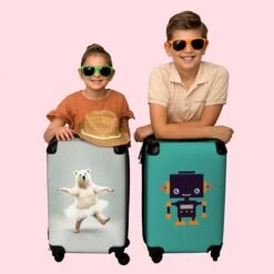 NoBoringSuitcases.com® Koffer - IJsbeer - Rok - Wit - Portret - Dieren - Trolley Op Wieltjes - Reiskoffer - Past Binnen 55x40x20 Cm En 55x35x25 Cm - Fotokoffer -Bagageopslag 1200x1200 873