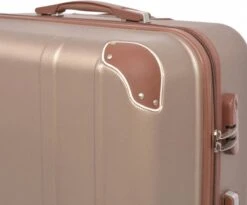 VidaXL Harde Rolkoffer Set Champagnekleurig 4-dlg -Bagageopslag 1200x995 2