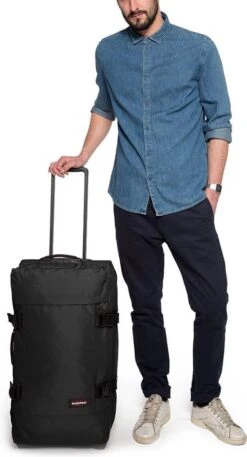 Eastpak TRANVERZ M Reiskoffer (67 X 35.5 X 30 Cm) - Black -Bagageopslag 649x1200 5
