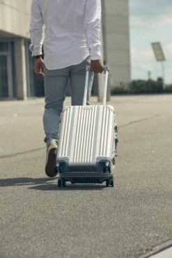 Aluminium Handbagage Koffer Mozzel Darrow - Reiskoffer Met Wielen - 51cm - Harde Koffer - Zilver -Bagageopslag 801x1200 10