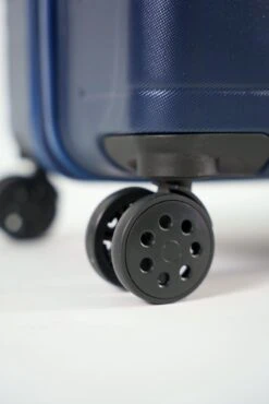 ©TROLLEYZ - Amsterdam No.9 - Reiskoffer 78cm Met TSA Slot - Dubbele Wielen - 360° Spinners - 100% ABS - Reiskoffer In Ocean Blue 14 ©TROLLEYZ - Amsterdam No.9 - Reiskoffer 78cm Met TSA Slot - Dubbele Wielen - 360° Spinners - 100% ABS - Reiskoffer In Ocean Blue -Bagageopslag 801x1200 13
