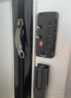 Leonardo Reiskoffer Premium - Handbagage Koffer 57x38x23 - Polycarbonaat - Hardcase - TSA Cijferslot -Bagageopslag 870x1200