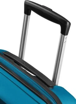 American Tourister Reiskoffer - Bon Air Dlx Spinner 55/20 Tsa (Handbagage) Seaport Blue -Bagageopslag 876x1200 1