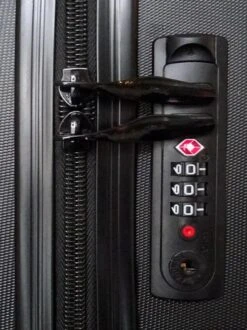 Globeless Handbagage Koffer - TSA Slot - 55x35x20cm - IATA Standaard Trolley - Zwart -Bagageopslag 897x1200 1