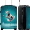 NoBoringSuitcases.com® Koffer Groot - Koe - Ballet - Portret - Blauw - Dieren - Trolley Koffer Met TSA-slot - Met Wielen - 90 Liter - Reiskoffer - 66 Cm -Bagageopslag 985x1200 8